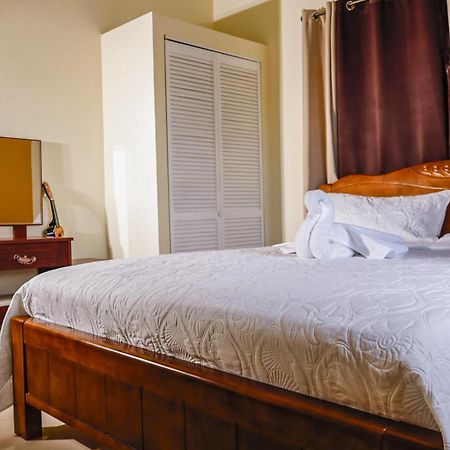 Ivs Bed And Breakfast Кінгстон Екстер'єр фото
