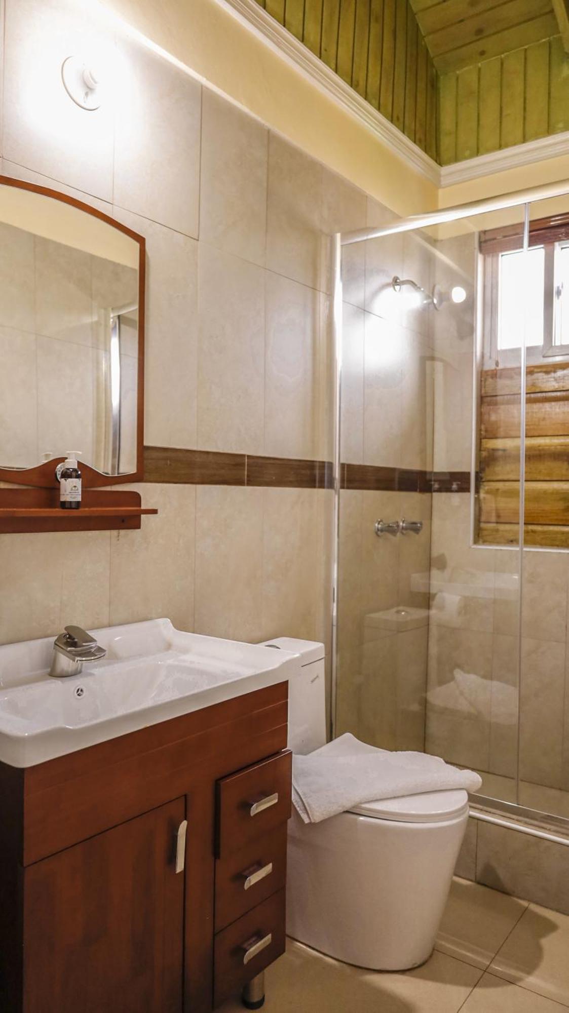 Ivs Bed And Breakfast Кінгстон Екстер'єр фото